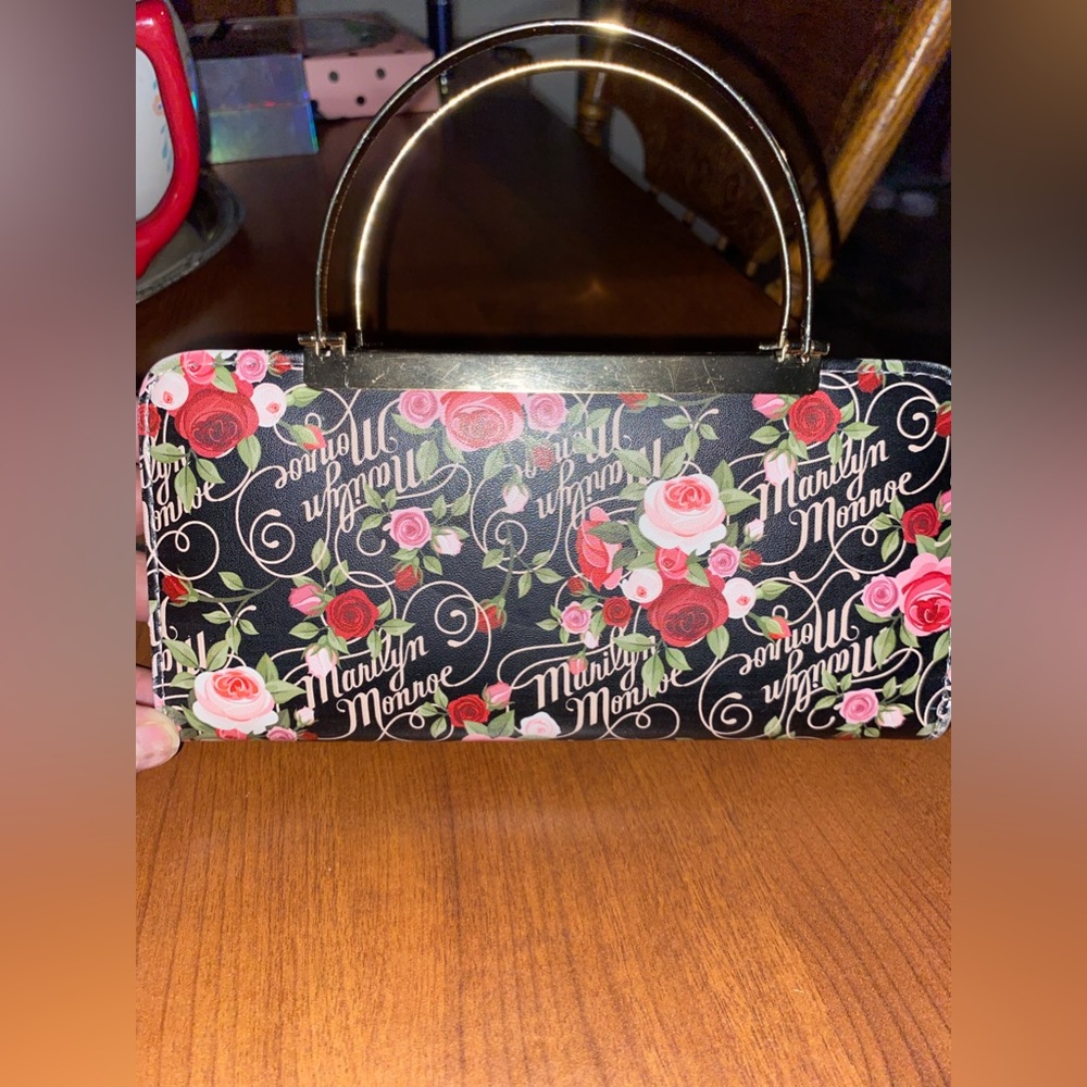 Marilyn Monroe wallet